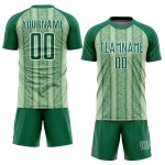 Grün-Weiß Sublimation Erbsentrikot Benutzerdefinierte Uniform Grün Ethnische Streifen Kelly Fußball Grün-Weiß Sublimation Erbsentrikot Benutzerdefinierte Uniform Grün Ethnische Streifen Kelly Fußball