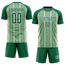 Grün-Weiß Sublimation Erbsentrikot Benutzerdefinierte Uniform Grün Ethnische Streifen Kelly Fußball